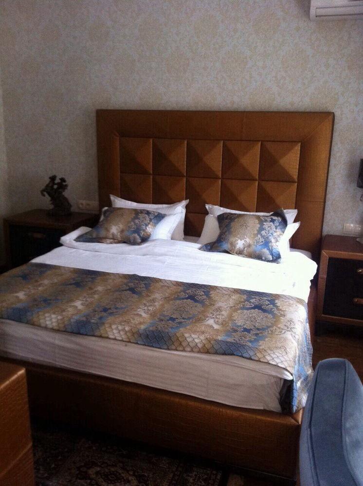 Resident Hotel Gogol Almaty Eksteriør billede